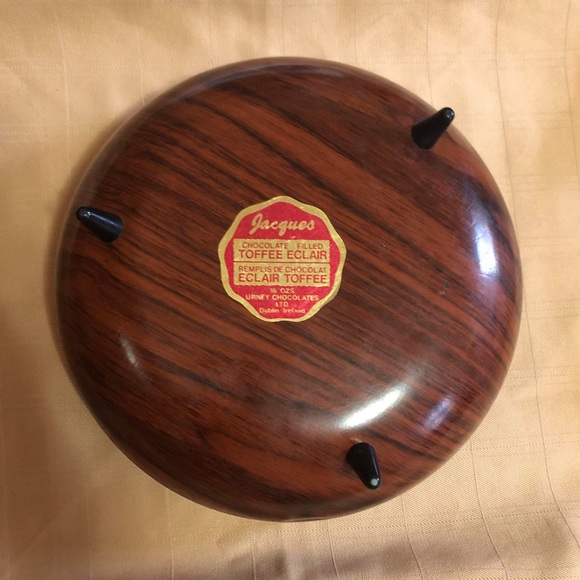 Vintage Urney Chocolate tin made in Ireland. - Picture 5 of 6